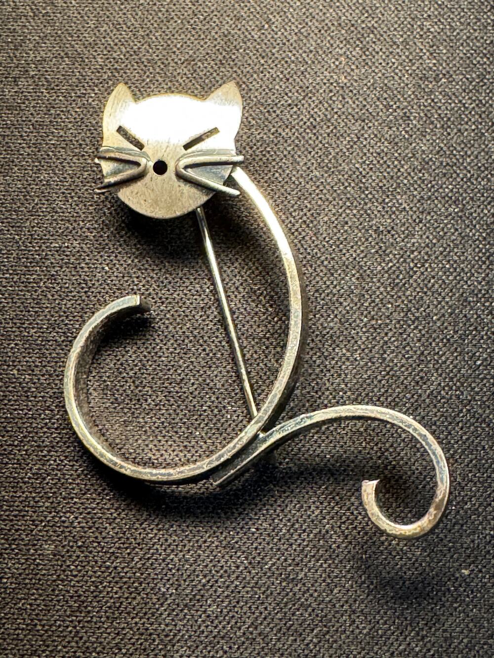 Beau Sterling Abstract Cat Brooch